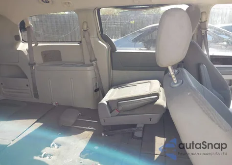 2010 Dodge Grand Caravan Sxt z USA, uszkodzony, nr VIN 2D4RN5D12AR210330